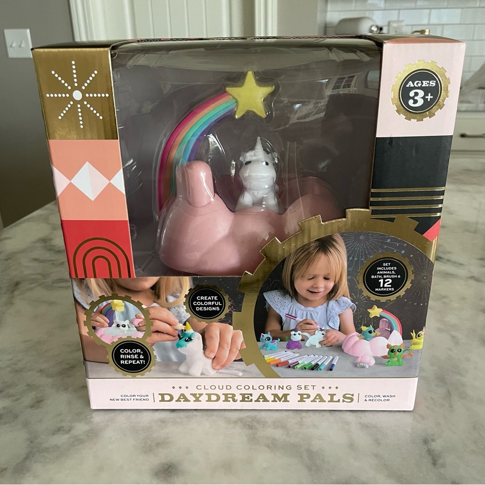 FAO Schwarz Daydream Pals Cloud Coloring Set - Color Wash in Cloud bathtub- NEW